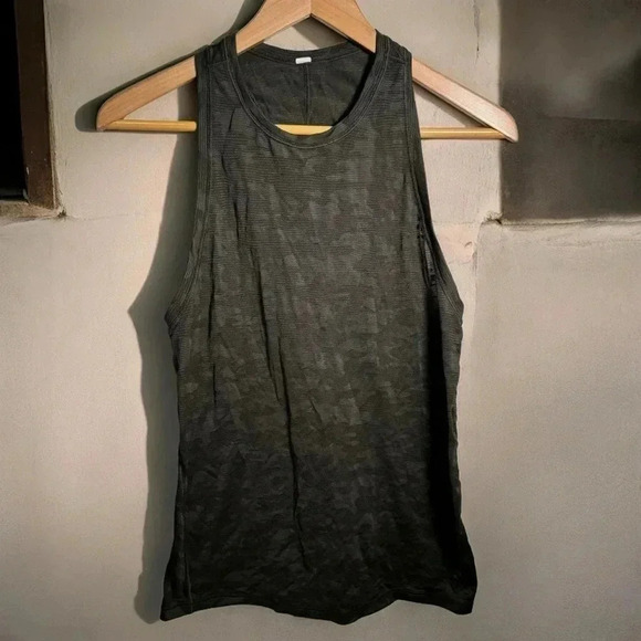Lululemon Miles Ahead Tank (Camo) Deep  Camo 10 - Picture 3 of 6